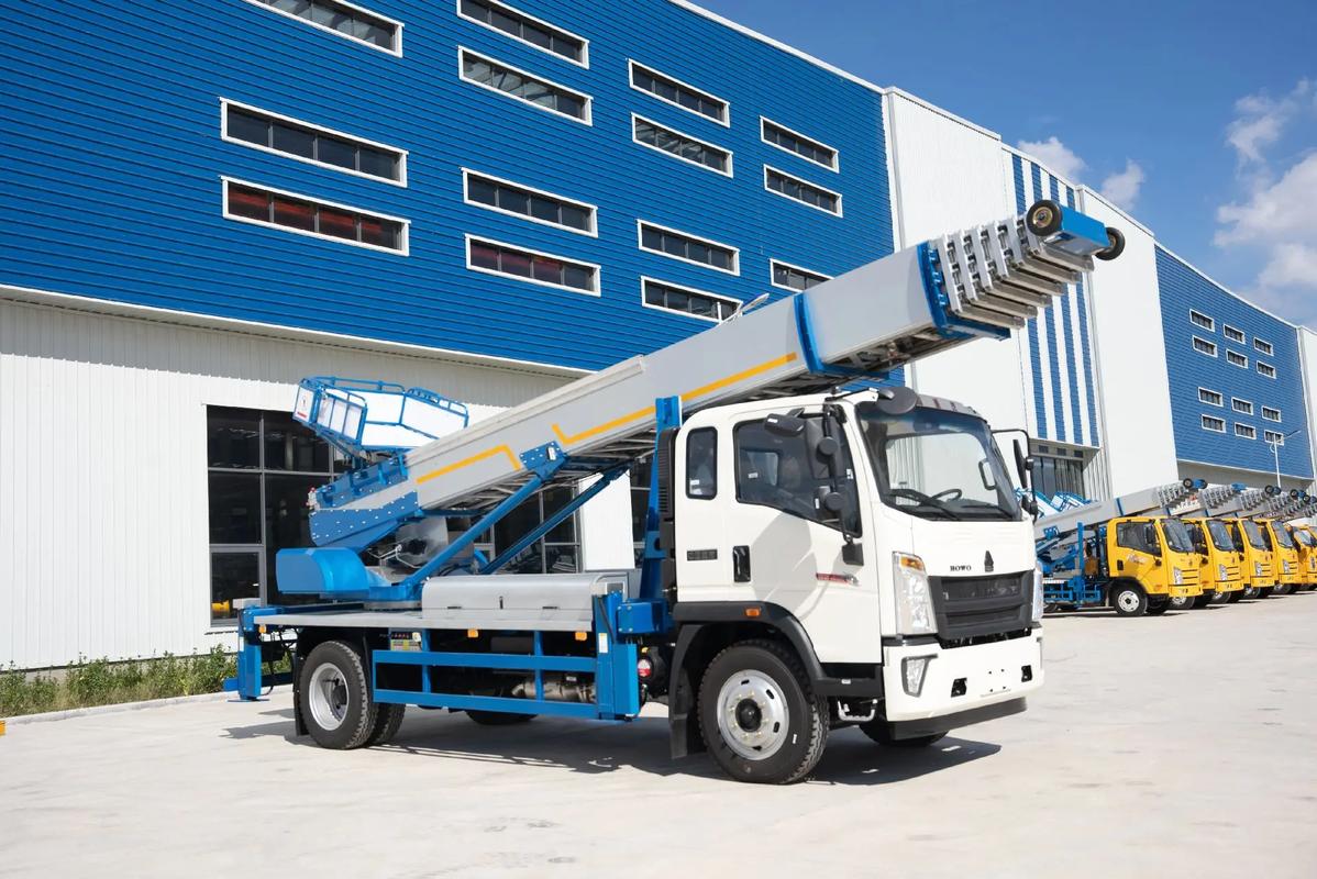 德州出租云梯车高空作业车 建筑垃圾搬运